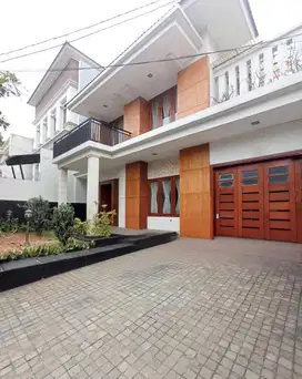 Rumah 2lt full furnished swimming pool Pondok Indah Jak-Sel  CL 267