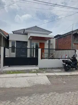 RUMAH GRESS SIAP HUNI MASANGAN KULON SIDOARJO