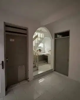 Rumah Kontrakan 4 kamar di Gegerkalong