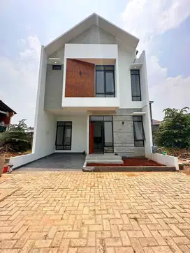 Rumah townhouse strategis cipayung dekat tol terminal TMII universitas