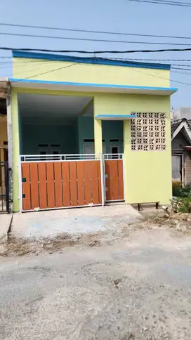 Hunian keluarga pinggir jalan utama di villa gading harapan 1 KPR Ok