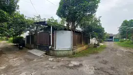 Dijual Murah Rumah Sejuk posisi Hook di Sentul hadap Lapangan Golf
