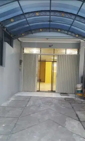 DIJUAL HUNIAN 4 LANTAI LT 67.5 M & LB 190 M, PETOJO UTARA - JAKPUS