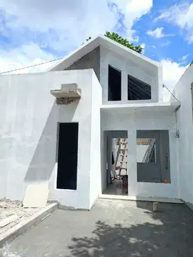 Rumah satu lantai siap huni dicilangkap Depok.ede