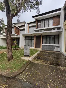 Disewakan Rumah Cluster Cosmo Lippo Cikarang