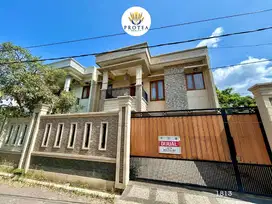 Rumah BAGUS FURNISHED Tanah 200m2  Selangkah Ke Tuparev Kota Cirebon