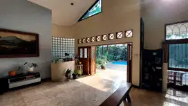 DIJUAL TANAH BONUS RUMAH DAN PRIVATE POOL HAJI NAWI JAKSEL