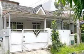 Rumah bagus dan siap huni di Regency Melati Mas