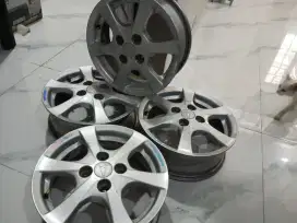 Velg OEM Daihatsu Alya R14
