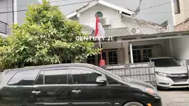 Dijual Rumah Bintaro Sektor 9 dalam Cluster 1 Lantai 182444