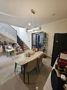 DIJUAL Rumah Carlson Gading Serpong Furnished Mewah Lokasi Dekat UMN