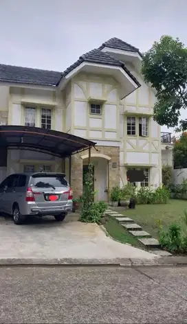DIJUAL RUMAH CANTIK SENTUL CITY
