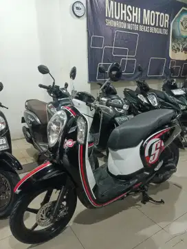 SCOOPY SPORTY CBS ISS TAHUN 2016, SEPERTI BARU
KM 44 RIBU,MUHSHI MOTOR