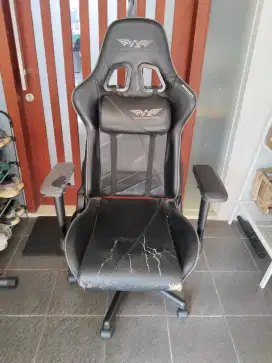 Kursi gaming shuttle armaggeddon 2 bekas
