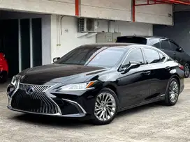 2018 Lexus ES300h 2.5 Ultra Luxury