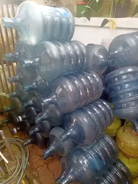 Dijual 30 galon AQUA