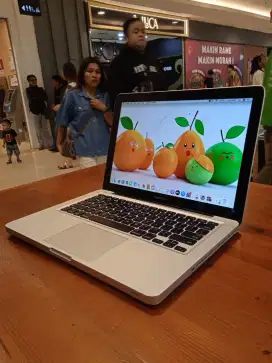 Macbook Pro 13 inch , 2012