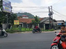 Dijual Tanah Lokasi Strategis dengan Jalan Besar dan Ramai