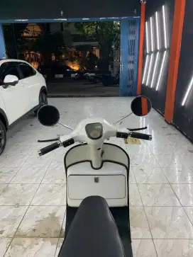 Vespa 1988 dipake pribadi