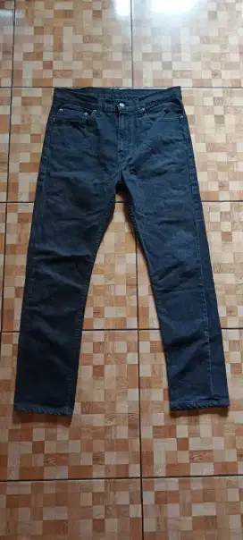 Bekas pribadi celana Levis no 33