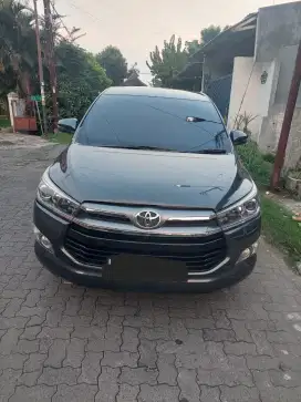 Innova reborn th 2018 barang bagus