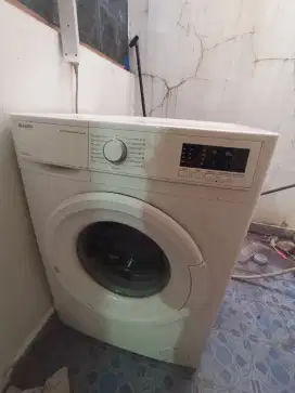 MESIN CUCI SHARP PINTU DEPAN
