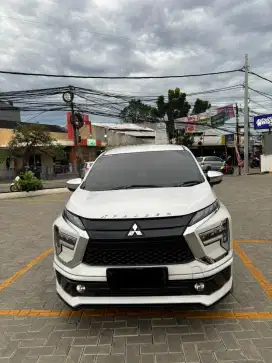 Mitsubishi Xpander Ultimate 2022 Warna Putih