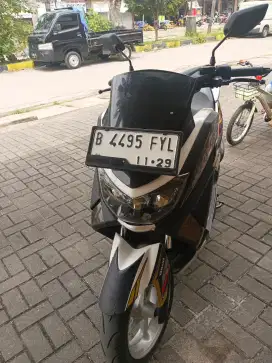 Nmax 2019 putih