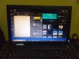 Laptop Thosiba Core i3 Ram8 SSD