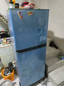 Kulkas 2 pintu second