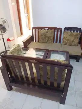 MEJA & KURSI RUANG TAMU