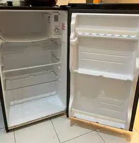 Kulkas Sharp belum pernah servis