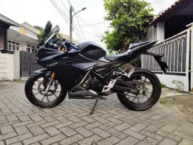 HONDA CBR 150R 2023 KM 10 RB AN PAJAK ON