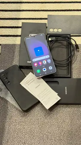 Dijual Samsung S23 Plus 5G 8/256GB Lavender SEIN Mulus Lengkap