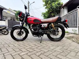 KAWASAKI W175 CAFE 2020 KM 1400 AN W 175 NIK 2019
