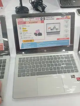 Segampang itu cicilan laptop cukup KTP saja