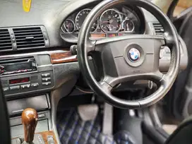BMW 318i 2003 Bensin