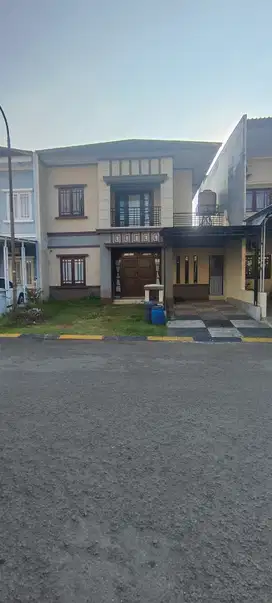 Rumah siap huni kosongan rapih di kawasan modernland bebas banjir