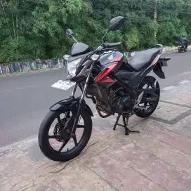 CB150R 2014 Bagus Lengkap Mesin Aluss