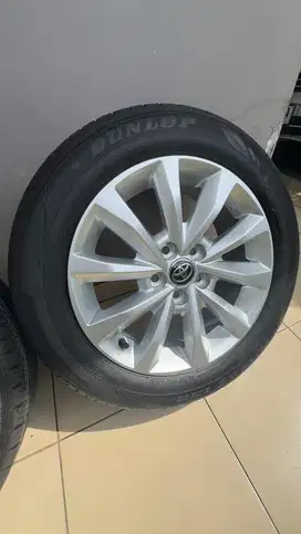 Ban dan velg oem Zenix V Hybrid
