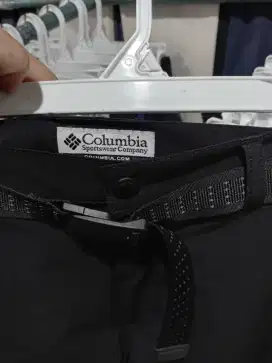 Celana gunung columbia