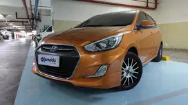 DP Rendah  7JT Hyundai Grand Avega 1.4 Bensin-AT 2015 Orange