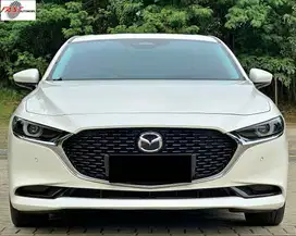 MAZDA 3 SEDAN 2023 SUNROOF LOW KM.9RB LIKE NEW PAJAK PANJANG #F1ST