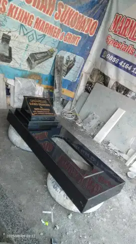 kijing makam granit