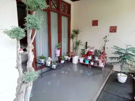 Rumah Rempoa ciputat timur dekat pondok indah Jakarta selatan