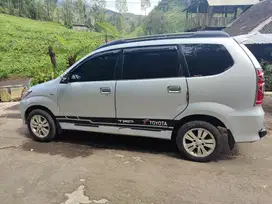 Toyota Avanza 2011 Bensin