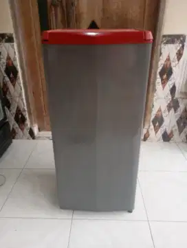 Kulkas 1pintu sanyo