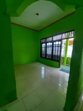 Disewakan Kontrakan Tahunan – Cocok untuk Keluarga | Surabaya Barat