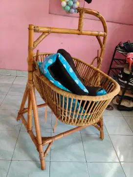 AYUNAN BAYI_ BAHAN KAYU