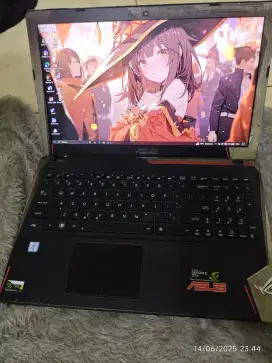 Asus X550VX 
, SSD 128, GTX 950M 2GB , Layar 15.6 inch